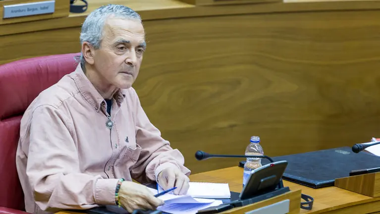 Debate electoral con los candidatos de  UPN-PP (Iñigo Alli), PSOE (Jesús María Fernández), Podemos (Ione Belarra), Unidad Popular (Begoña Alfaro), Geroa Bai (Koldo Martínez) y EH-Bildu (Sabino Cuadra)-24. IÑIGO ALZUGARAY