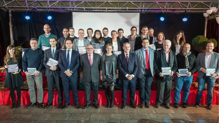 Invitados y participantes en la fiesta de la Fundación.