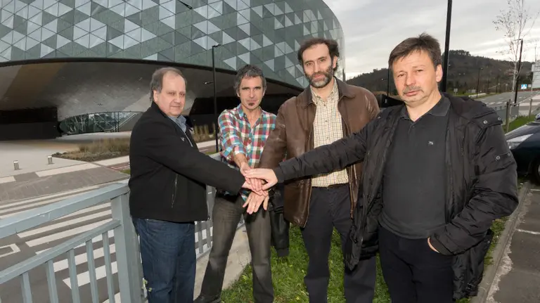 Representanes de las federaciones y del torneo de remonte. Foto Maialen Andrés.