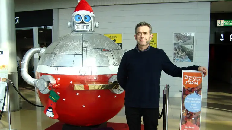 -“Robot Bola Itaroa”, de José Ignacio Martínez Manzano.