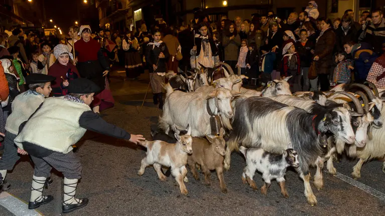 Cabalgata del Olentzero en Pamplona. (17). IÑIGO ALZUGARAY