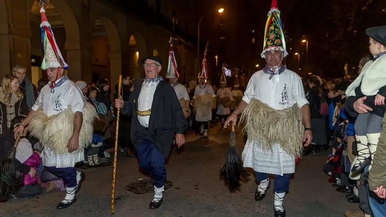 Cabalgata del Olentzero en Pamplona. (32). IÑIGO ALZUGARAY
