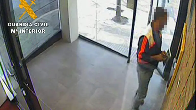 Una de las personas incerceptadas por la Guardia Civil en Navarra
