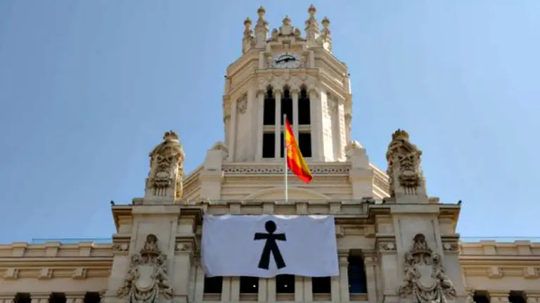 Imagen publicada por Ahora Madrid en Twitter tras la 'inocentada'.