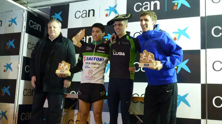 Pódium de la San Silvestre de 2014 en Pamplona.