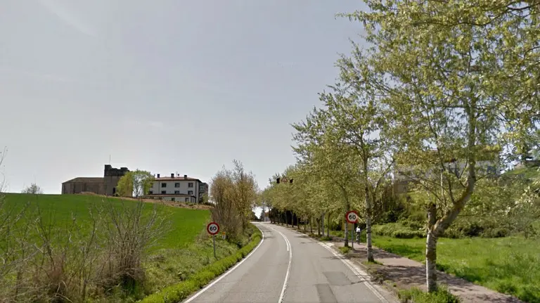 Vía de acceso a Zizur Menor.