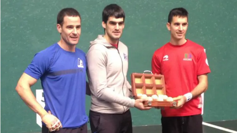 Barriola, Ezkurdia y Urrutikoetxea. Foto Aspe.