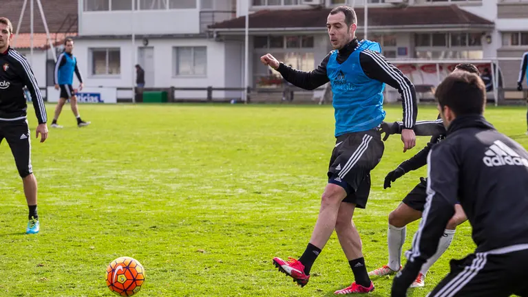 Entrenamiento de Osasuna en las instalaciones de Tajonar (51). IÑIGO ALZUGARAY