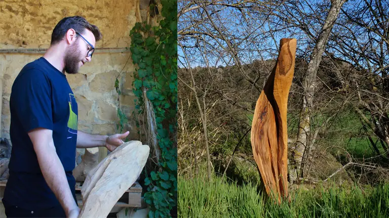 Mario Molins contemplando una de sus obras.