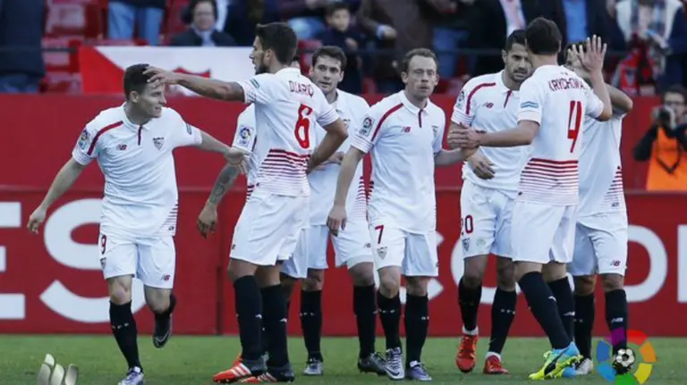 Partido Sevilla - Málaga en el Pizjuán.
