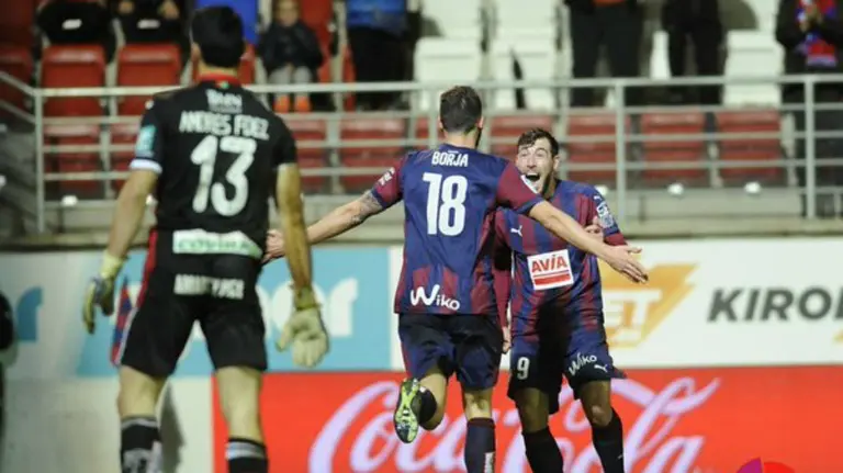 Partido Eíbar - Granada. Foto LFP.