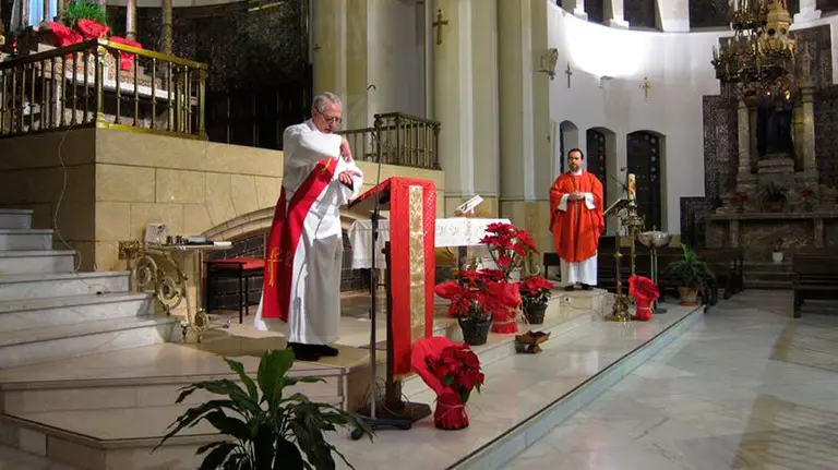 Misa en lengua de signos. EP