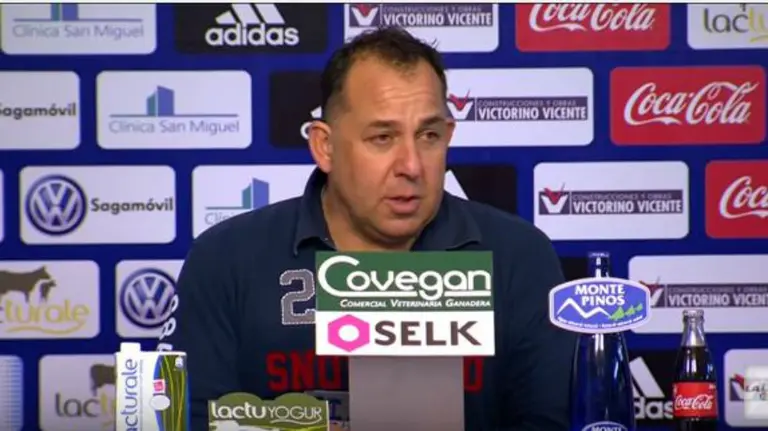 Oriol Alsina en la sala de prensa del Sadar.