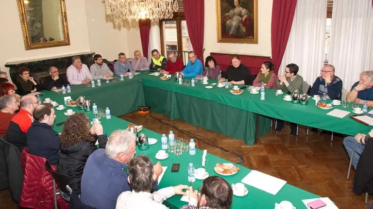 Reunión celebrada esta mañana en el Ayuntamiento con los vecinos afectados.