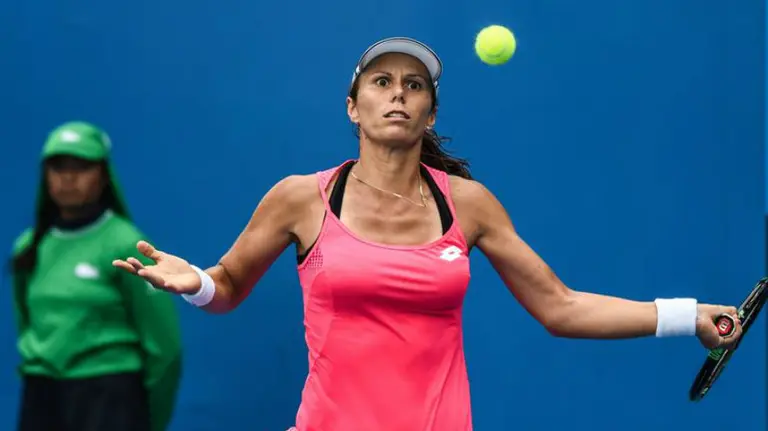 La tenista espa&ntilde;ola Lara Arruabarrena. Efe