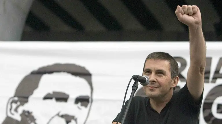 El portavoz de la ilegalizada Batasuna, Arnaldo Otegi. EFE