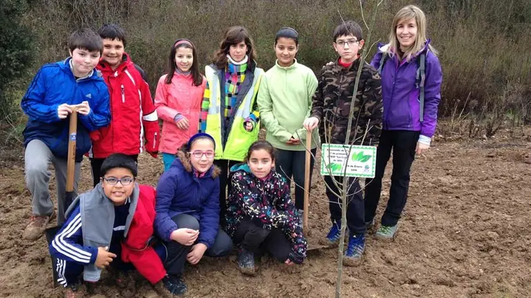 Visita de escolares a la planta de SCA en Allo.