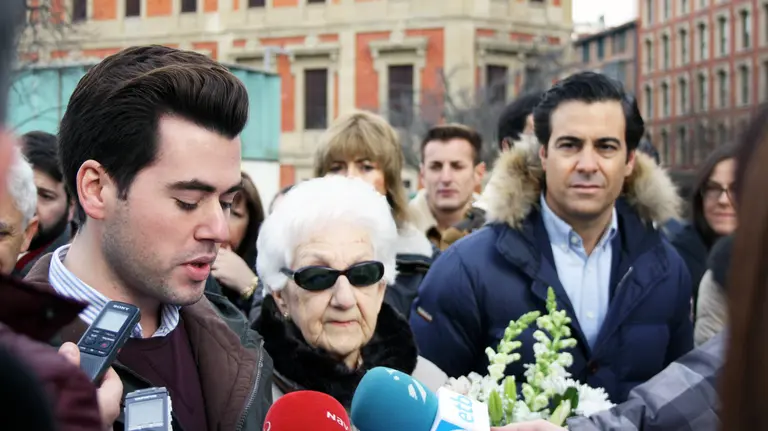 Lectura de la carta a cargo de Álvaro Sobejano.