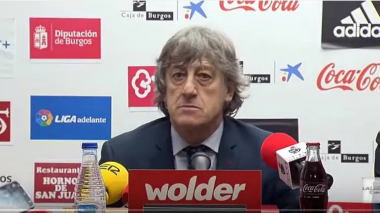 Martín Monreal en rueda de prensa en Anduva.