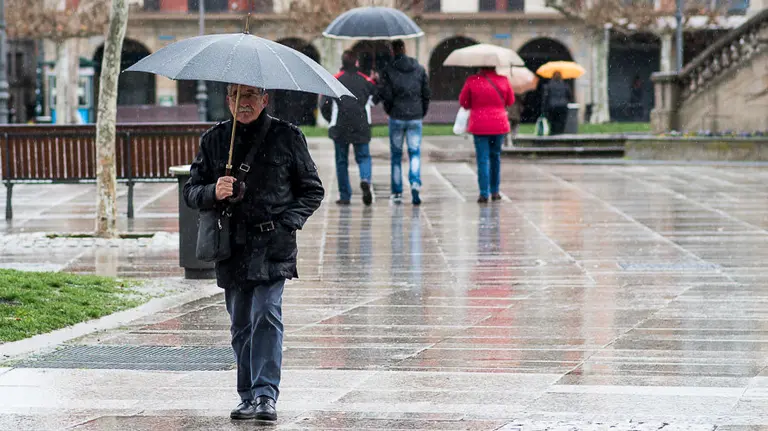 Lluvia en Pamplona. PABLO LASAOSA