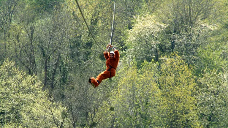 Tirolina en IrriSarri Land. FACEBOOK