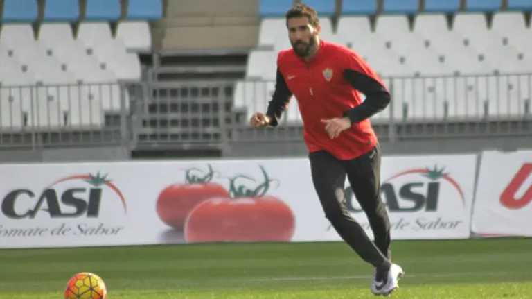 Carlos Cuellar en Almería. Foto web udalmeriasad.com