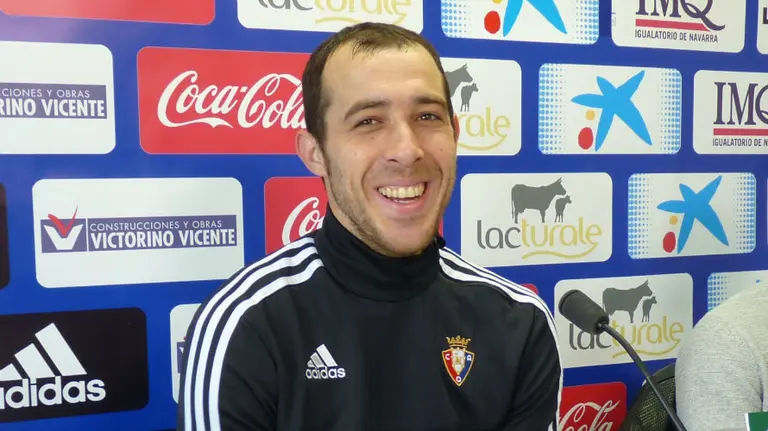 Urko Vera en rueda de prensa.