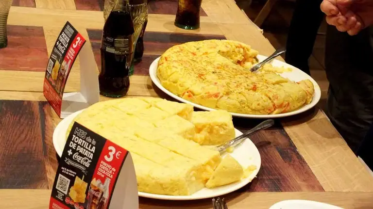 Presentación del Mes de la Tortilla y Cocacola en el Katuzarra 11. S.REDÍN