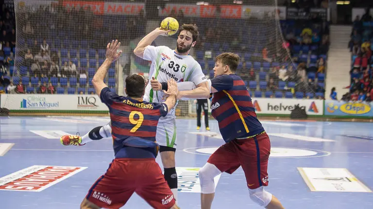 Partido balonmano Anaitasuna contra Barcelona. PABLO LASAOSA 14