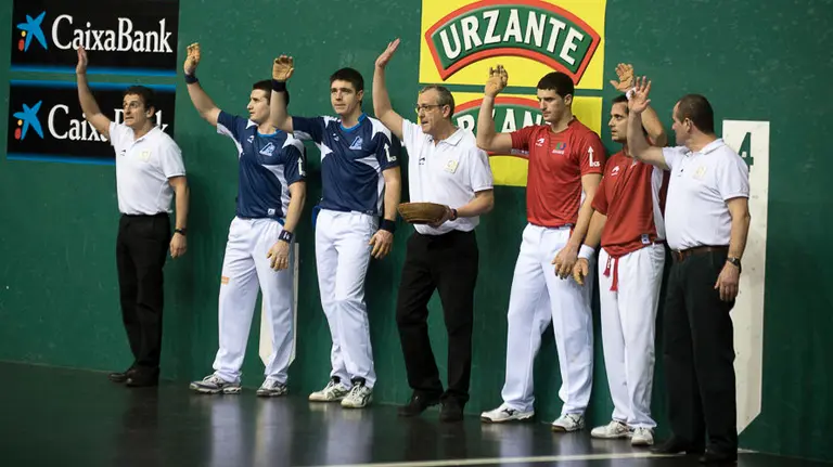Partido de pelota entre BENGOETXEA VI - UNTORIA contra IRRIBARRIA - MERINO. PABLO LASAOSA 3