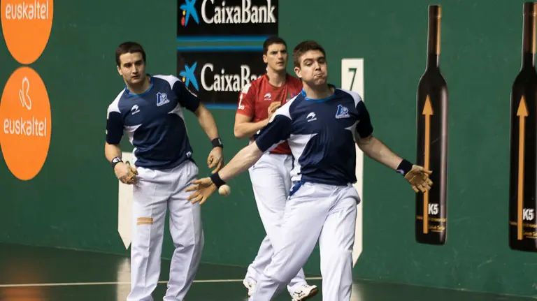 Partido de pelota entre BENGOETXEA VI - UNTORIA contra IRRIBARRIA - MERINO. PABLO LASAOSA 7