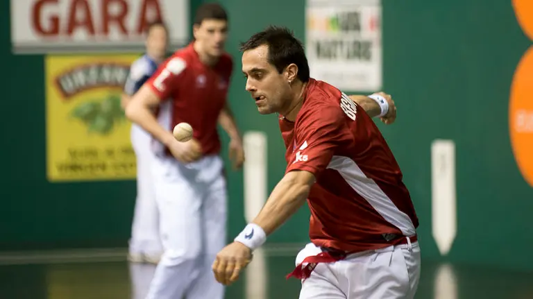 Partido de pelota entre BENGOETXEA VI - UNTORIA contra IRRIBARRIA - MERINO. PABLO LASAOSA 9