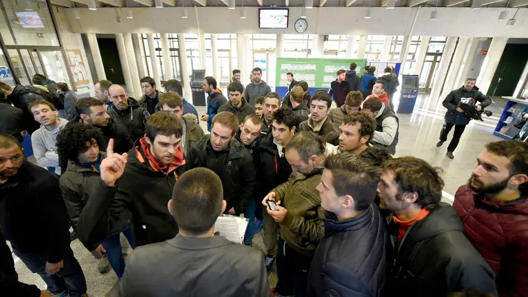 Prueba teórica de las oposiciones de bomberos para Navarra. PABLO LASAOSA 5
