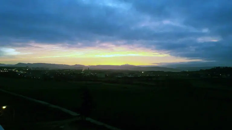 Amanecer en la comarca de Pamplona.