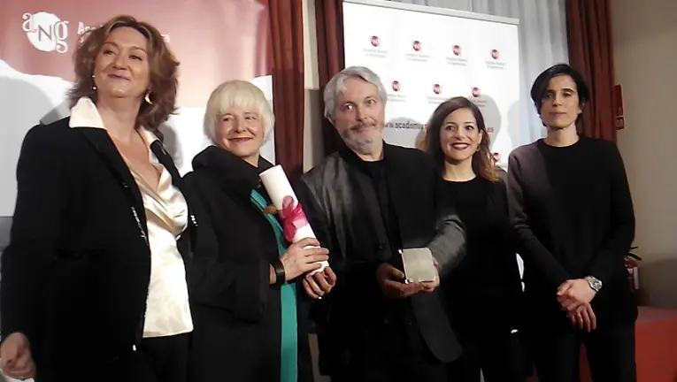 De izda a dcha Ana Laguna, Anabel, Juan Miguel Sola, Idoia Sola y Raquel.