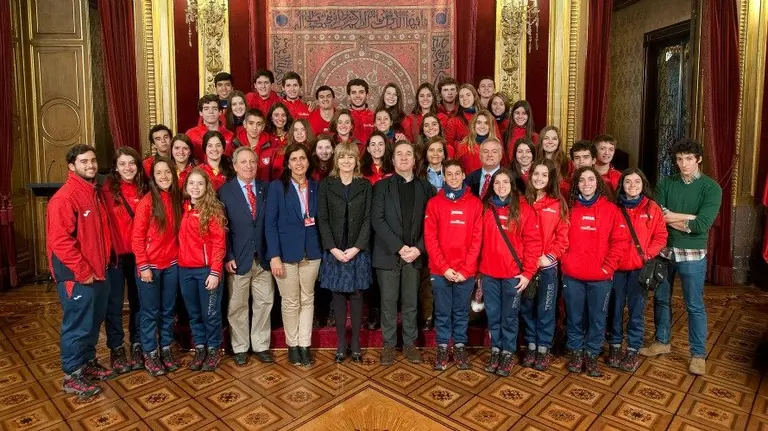 La consejera Ollo junto con la delegación chilena.