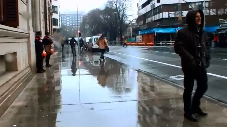 Adolfo Araiz a la salida del Parlamento.