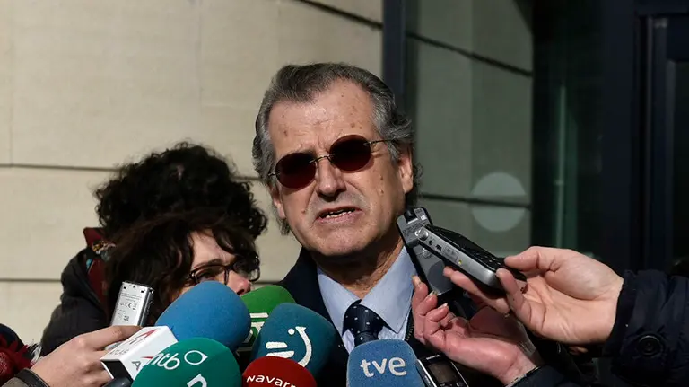 Abel Azcona declara en el juzgado por la exposición con hostias consagradas. PABLO LASAOSA 13