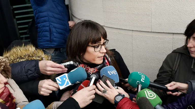 Abel Azcona declara en el juzgado por la exposición con hostias consagradas. PABLO LASAOSA 1