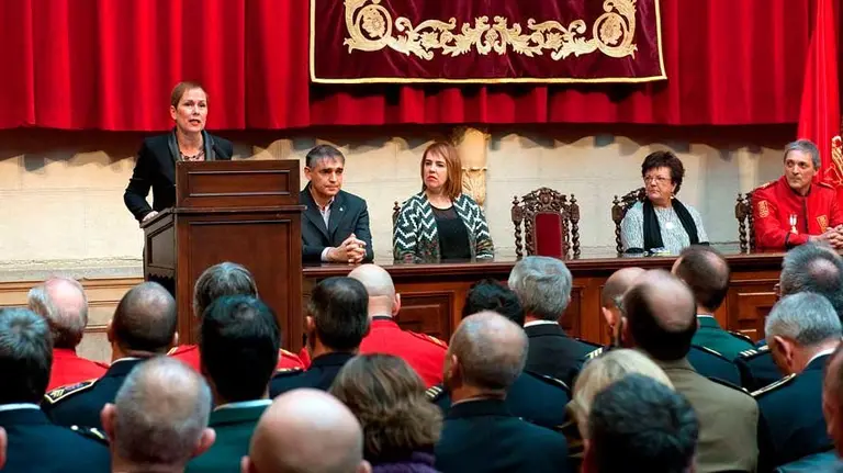 Uxue Barkos durante el acto de celebración de la fiesta de la Policía Foral.