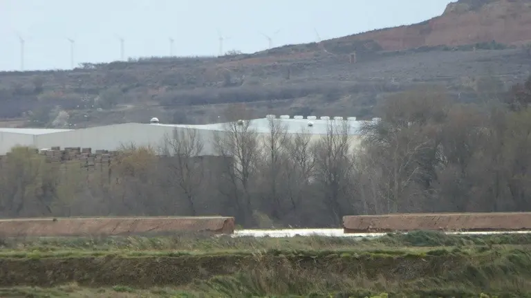 La mota rota se sitúa junto al término de Cadreita.