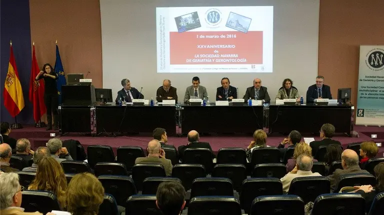 Acto conmemorativo del XXV Aniversario de la Sociedad Navarra de Geriatría y Gerontología.