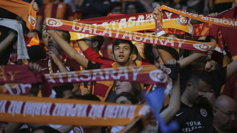 Afici&oacute;n del Galatasaray turco. Efe.