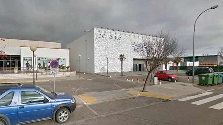 Inmediaciones de la discoteca Botanic en el polígono La Barrena de Tudela.