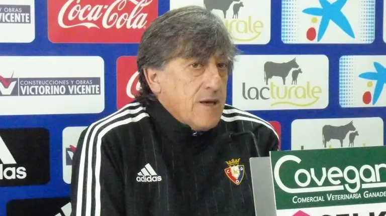 Martín Monreal en rueda de prensa.