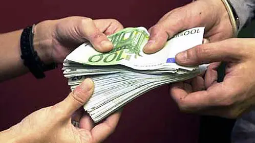 Pago en met&aacute;lico.