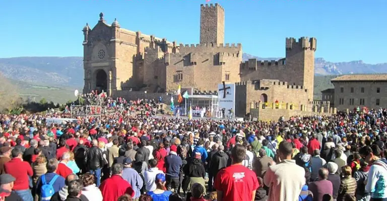 Castillo de Javier durante las Javieradas.