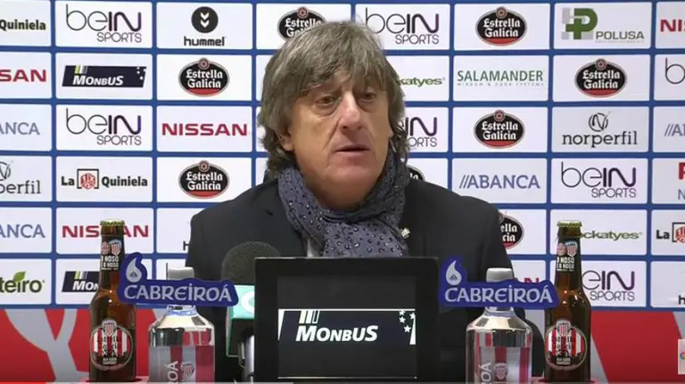 Martín Monreal en la sala de prensa del Anxo Carro.