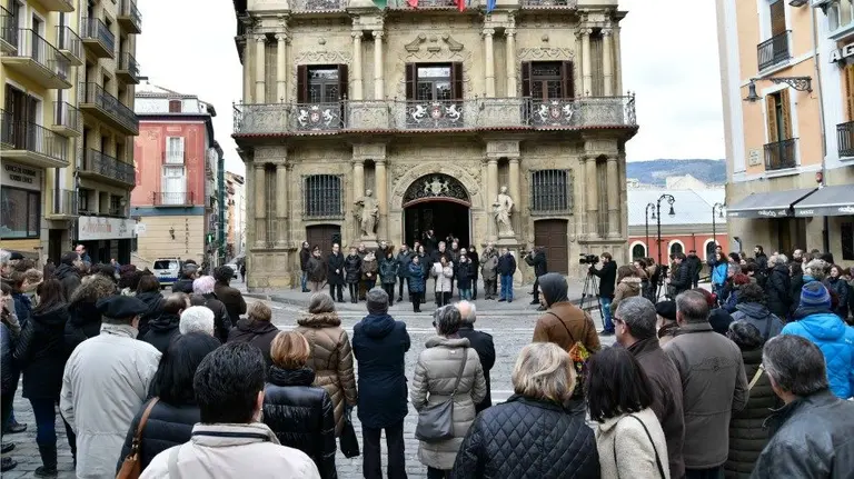 Concentración en el Ayuntamiento de Pamplona por el Día Internacional de la Mujer.