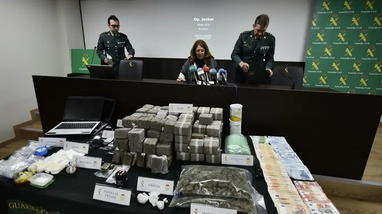 La delegada del Gobierno, Carmen Alba, el jefe de la Guardia Civil, Javier Hernández Marco presentan operación contra droga en Navarra PABLO LASAOSA 5